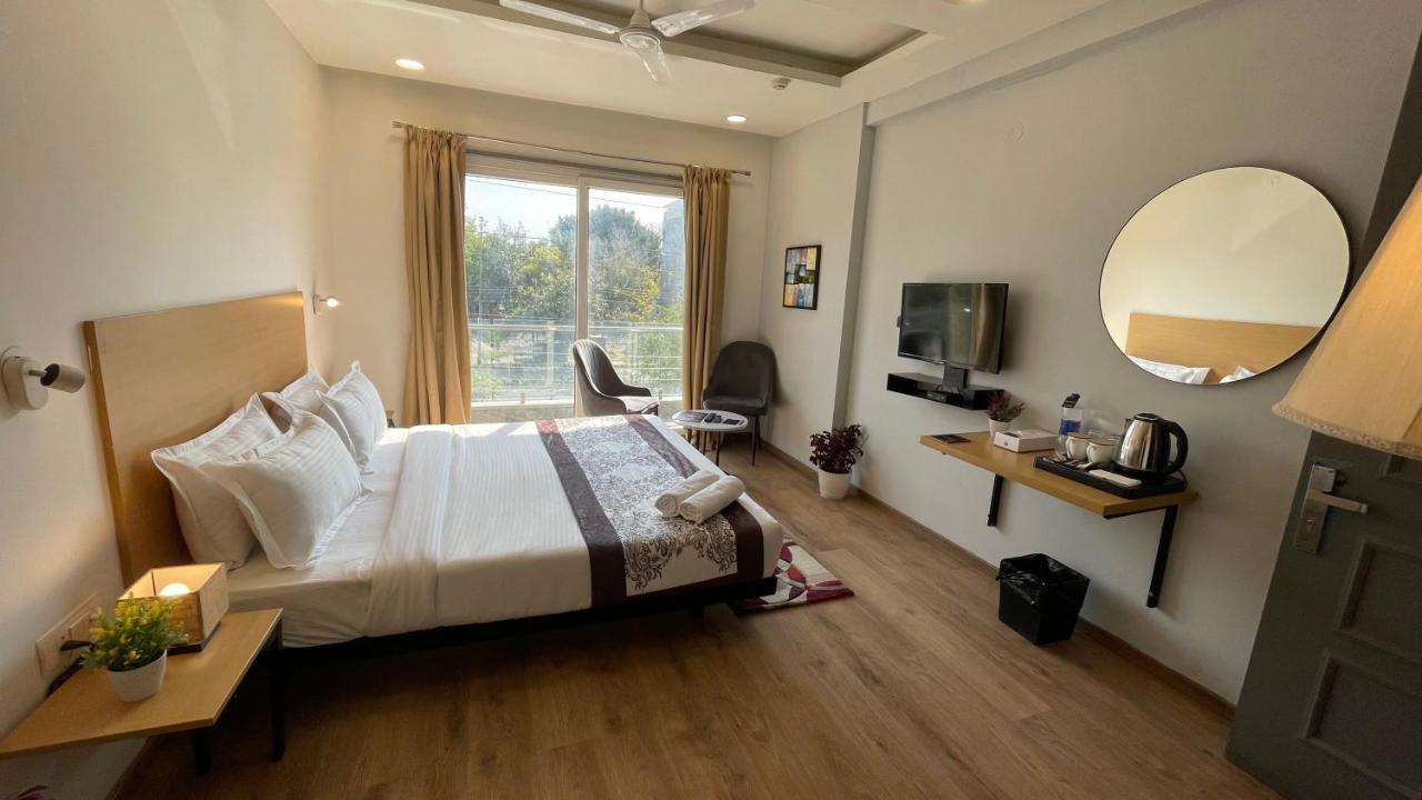 Saltstayz Express - Medicity Near Medanta Hospital Gurgaon Eksteriør bilde